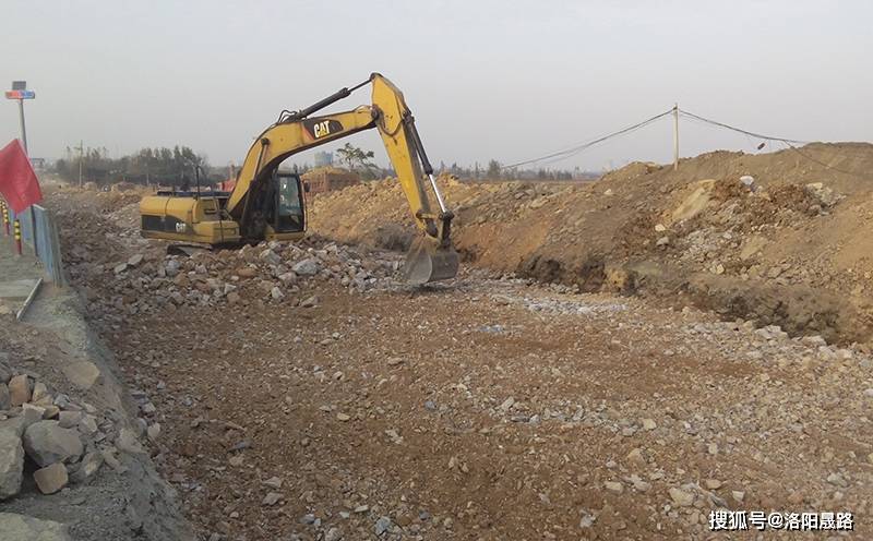 梅花碾冲击压路机冲击碾压厚度可以达到多少?