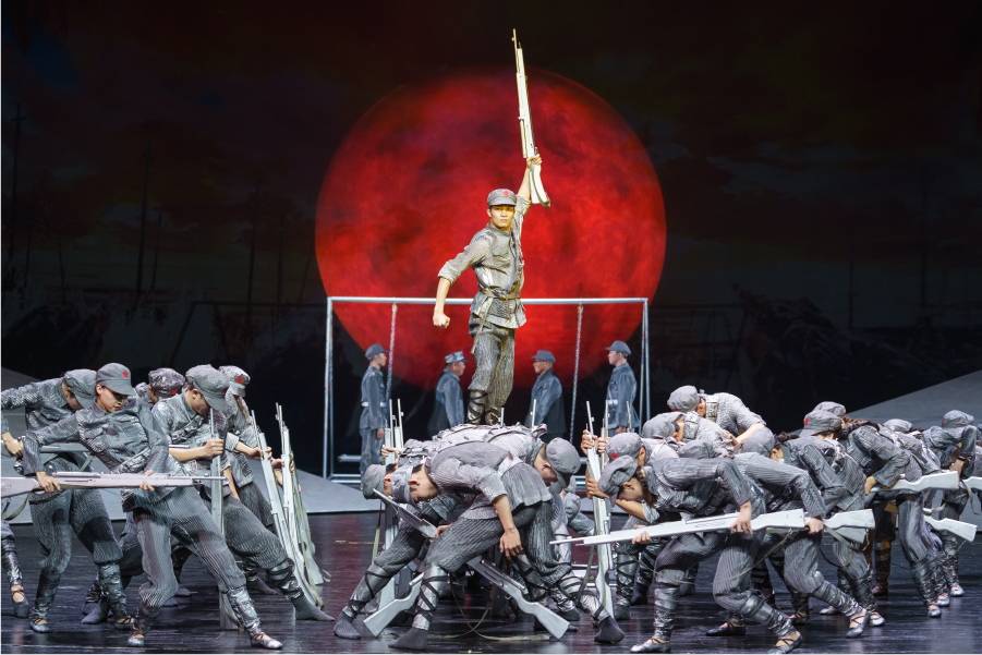 《解放海南岛》首演 传承红色基因再现军史传奇_海南省歌舞团_文化