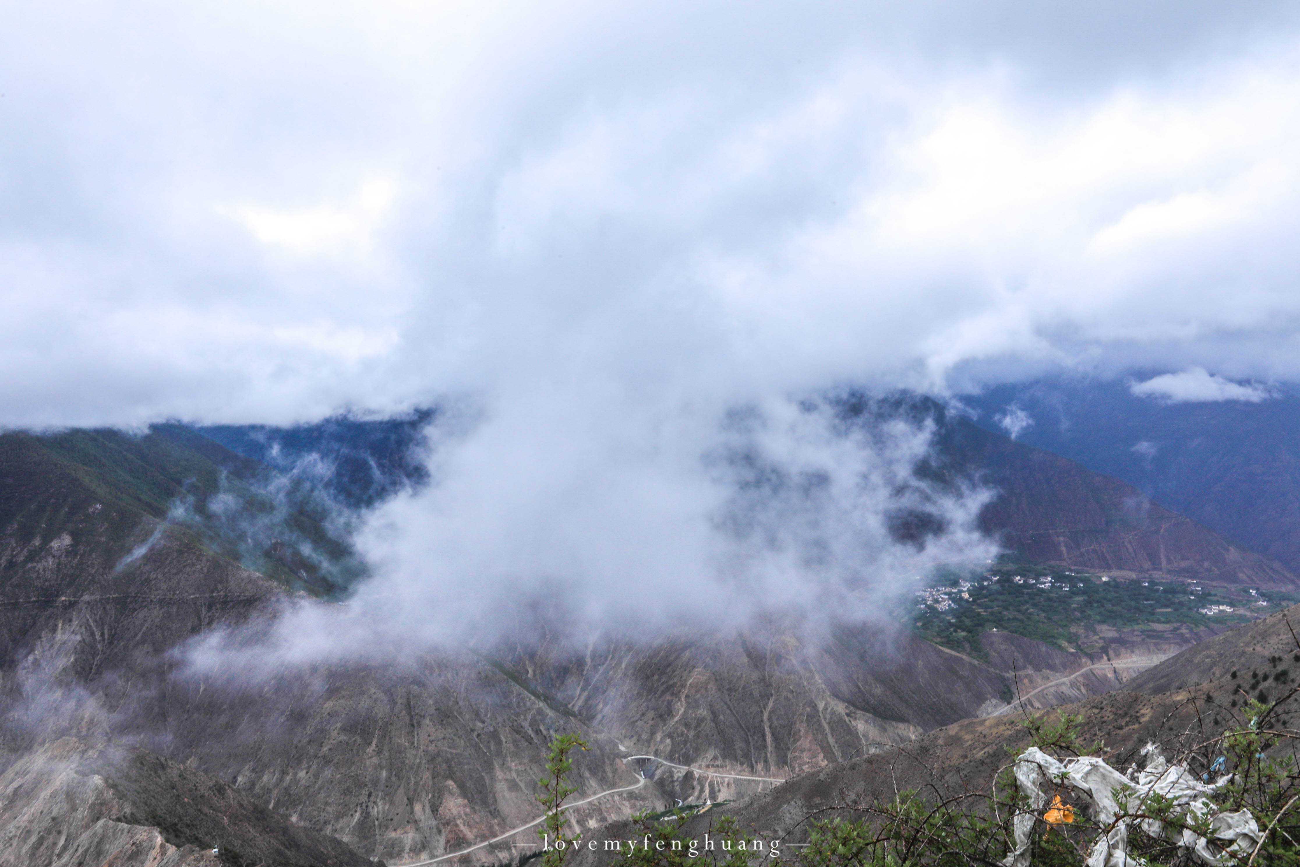 景区|1月26日云南一景区雪崩，这座梅里雪山脚下的世外桃源，美如画