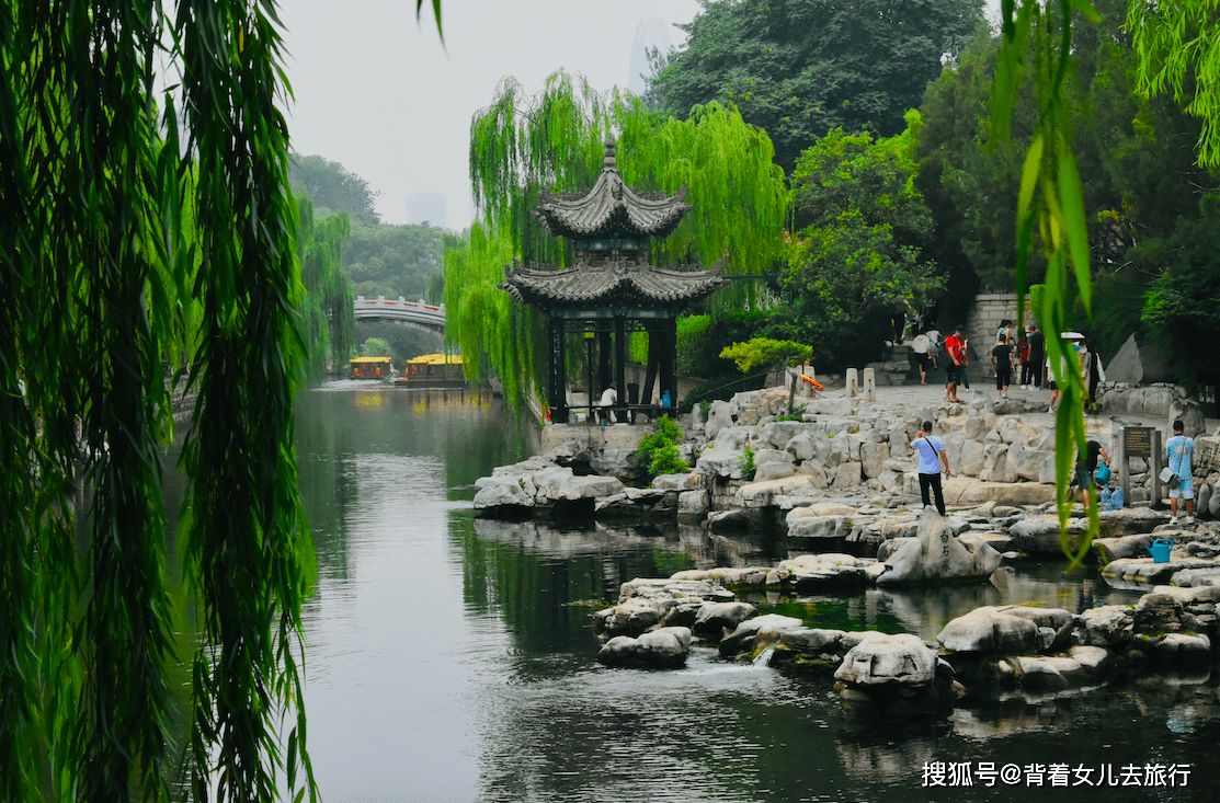 济南|北方唯一的泉城，泉水免费喝，半个城市都是湖