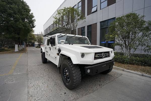 全新双排座东风猛士皮卡或将上市!堪称"国产悍马",你猜多少钱?