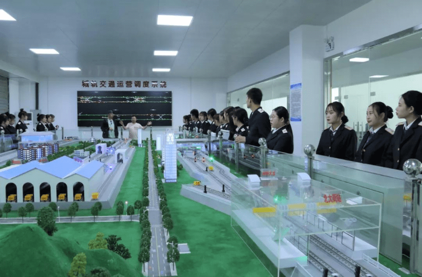 设备|西安铁道技师学院实训室大揭秘