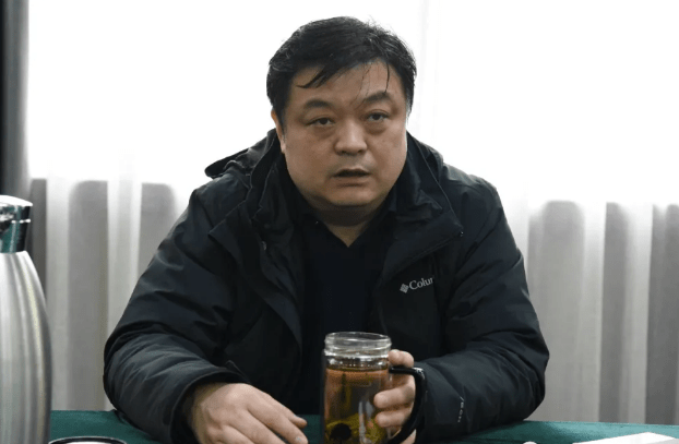 南阳市市场监管局党组书记,局长曲岩深入包联企业开展"万人助万企 "