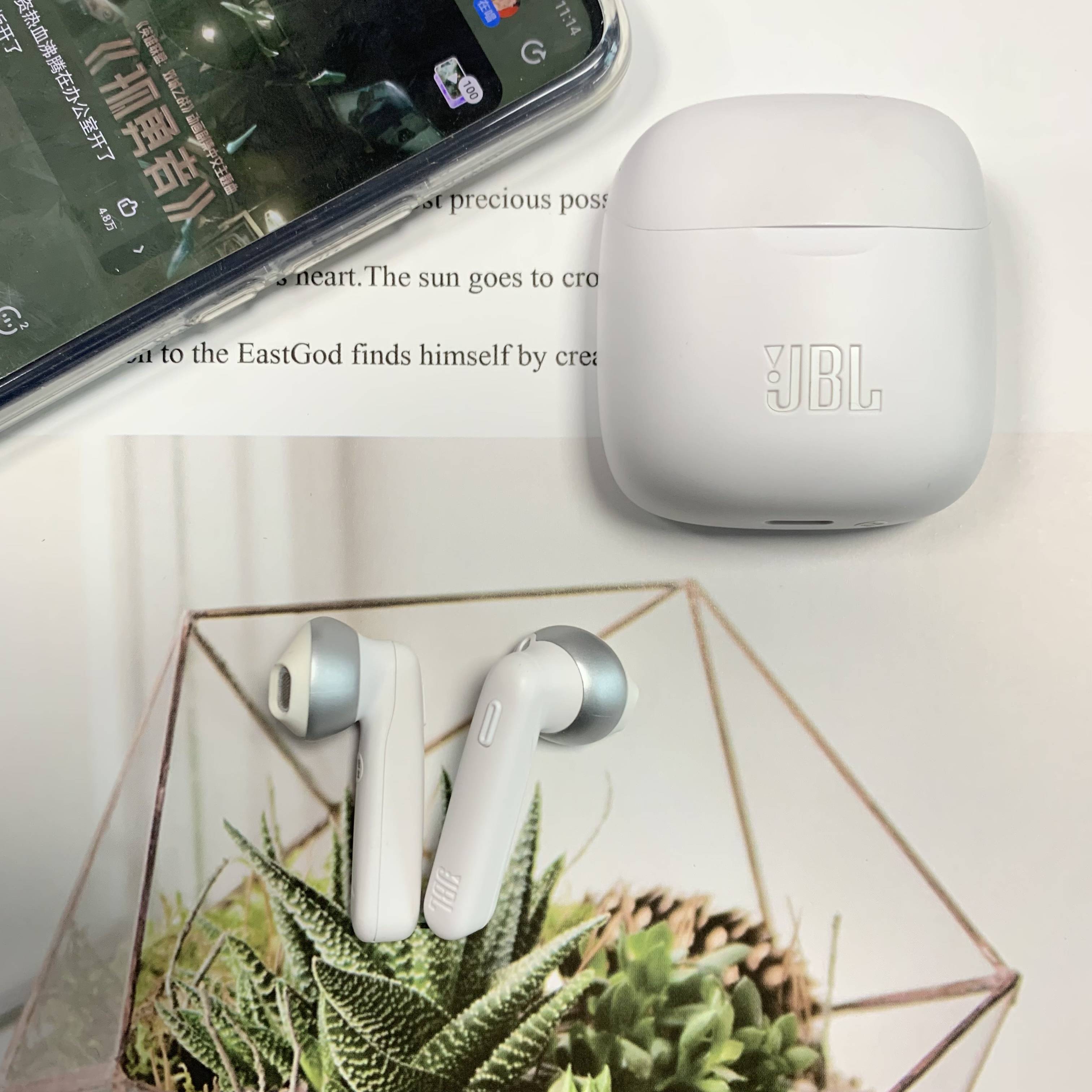 南卡和JBL半入耳式蓝牙耳机哪款更好？佩戴舒适的蓝牙耳机推荐