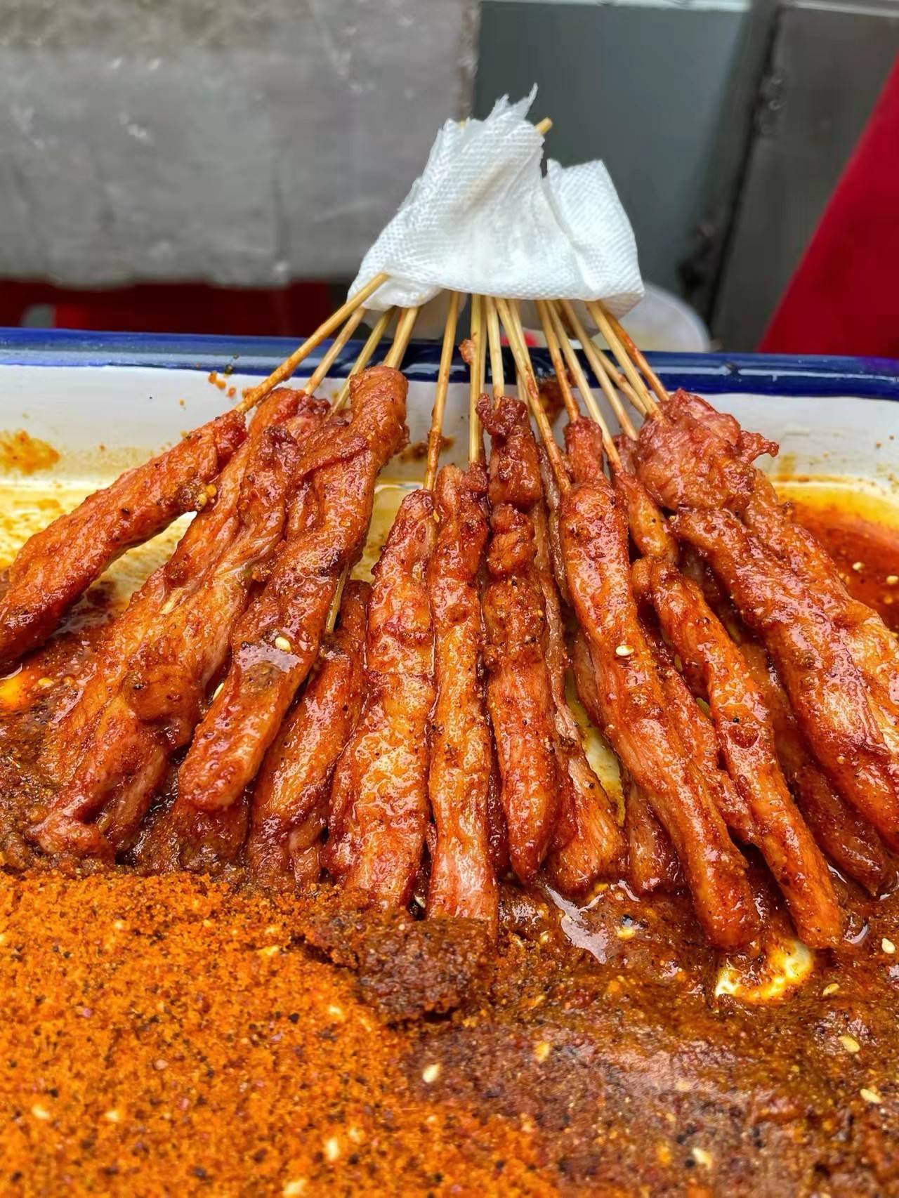 合肥人都爱吃的铁板烧肉串,太适合来打卡了,种类齐全几块钱就能吃饱