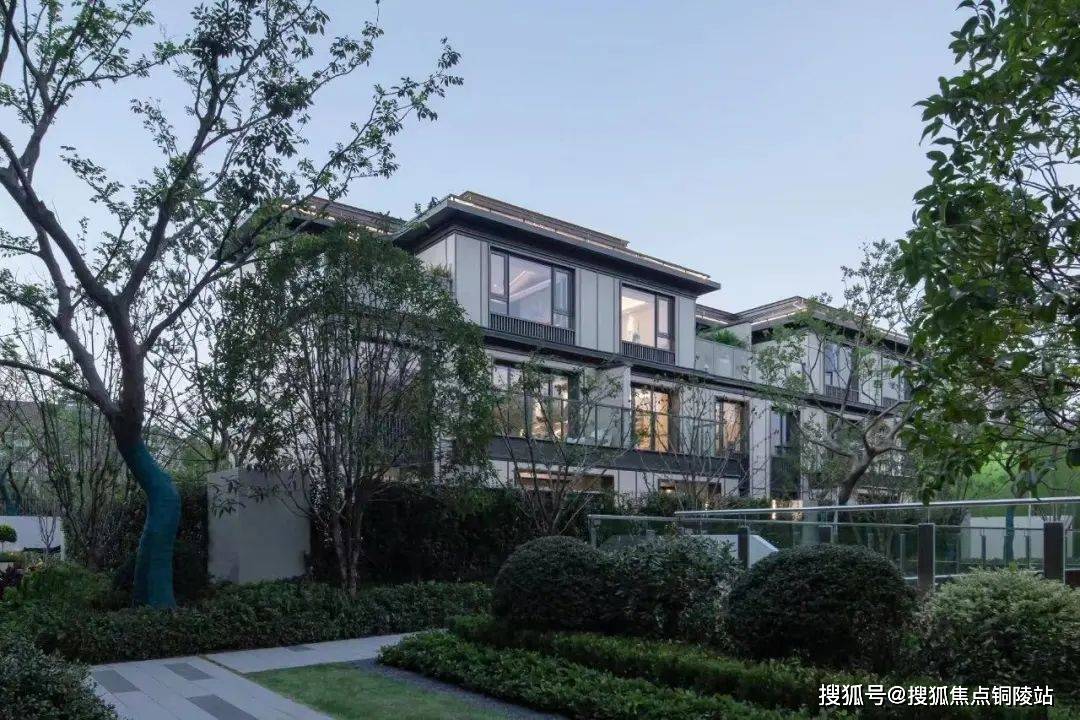 2022安吉天使小镇绿城映月谷金色合院售楼处电话是多少安吉绿城映月谷