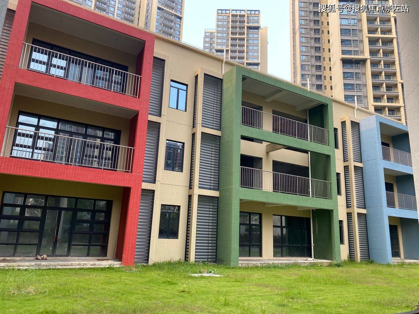 中山裕龙君悦离深中通道出口有多远图文分析