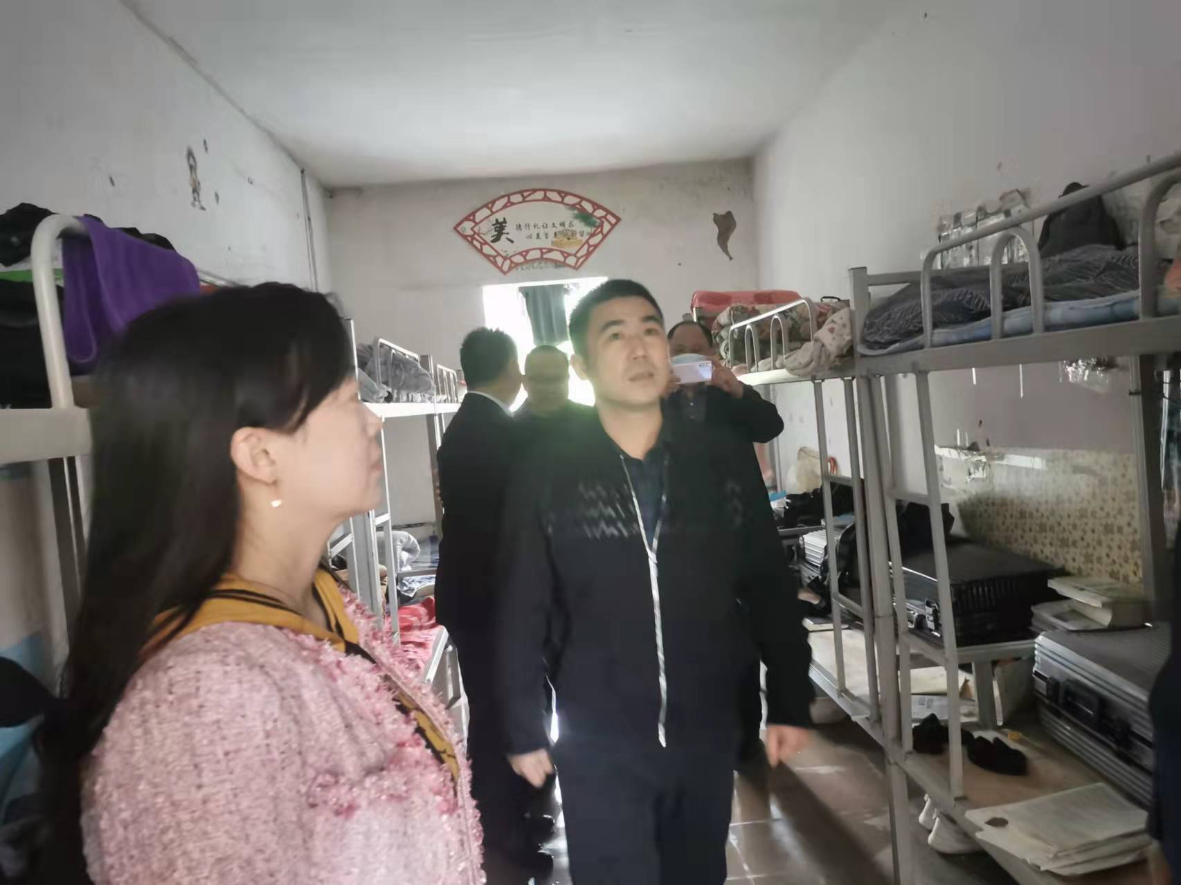 重庆市忠县教育工委 教委主要领导对三汇中学提出新要求