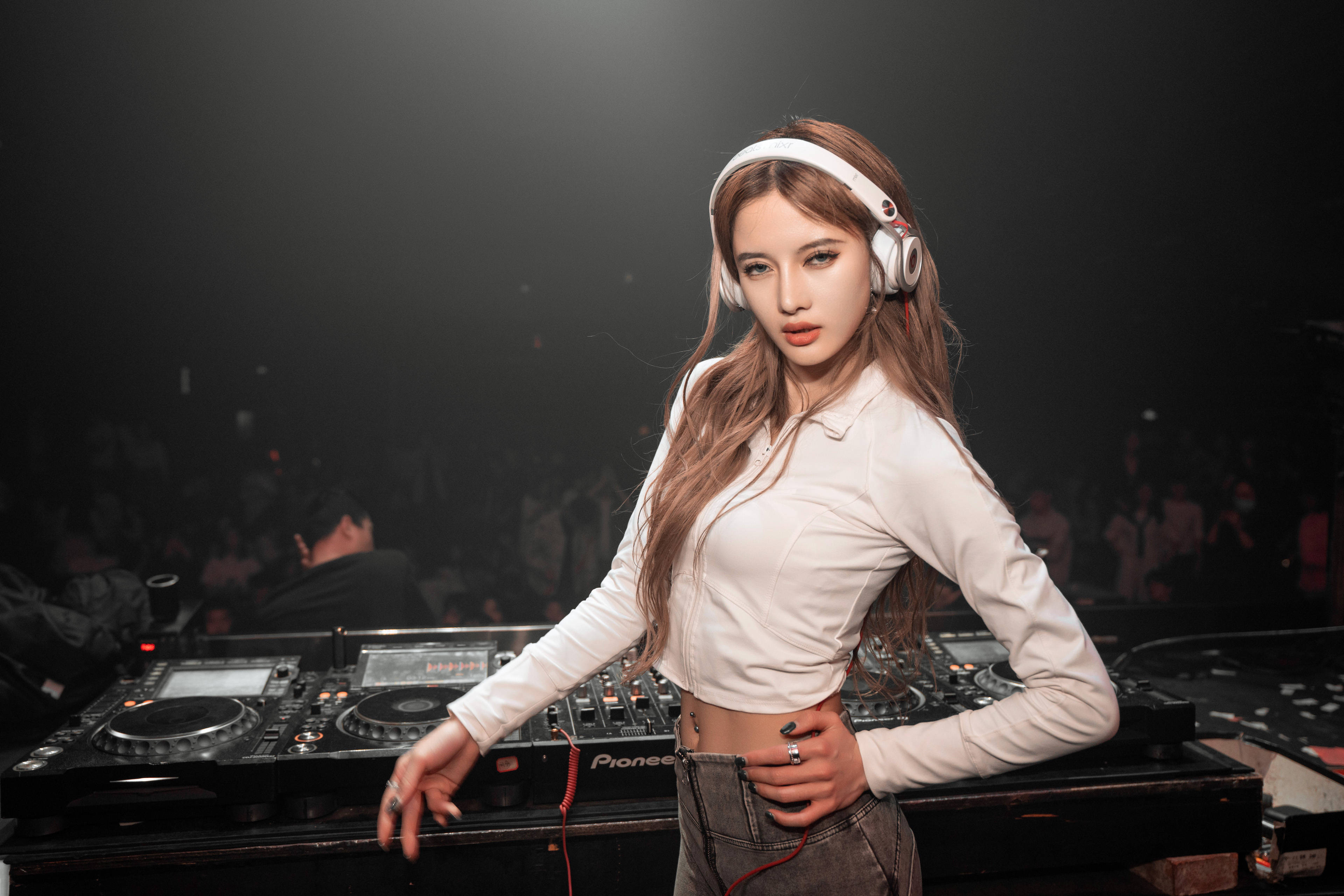 韩国美女DJ图片