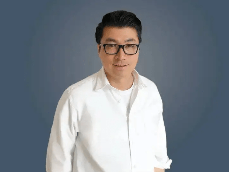 顺丰创始人王卫仅高中文凭却白手起家1930亿身价上榜福布斯全球富豪榜