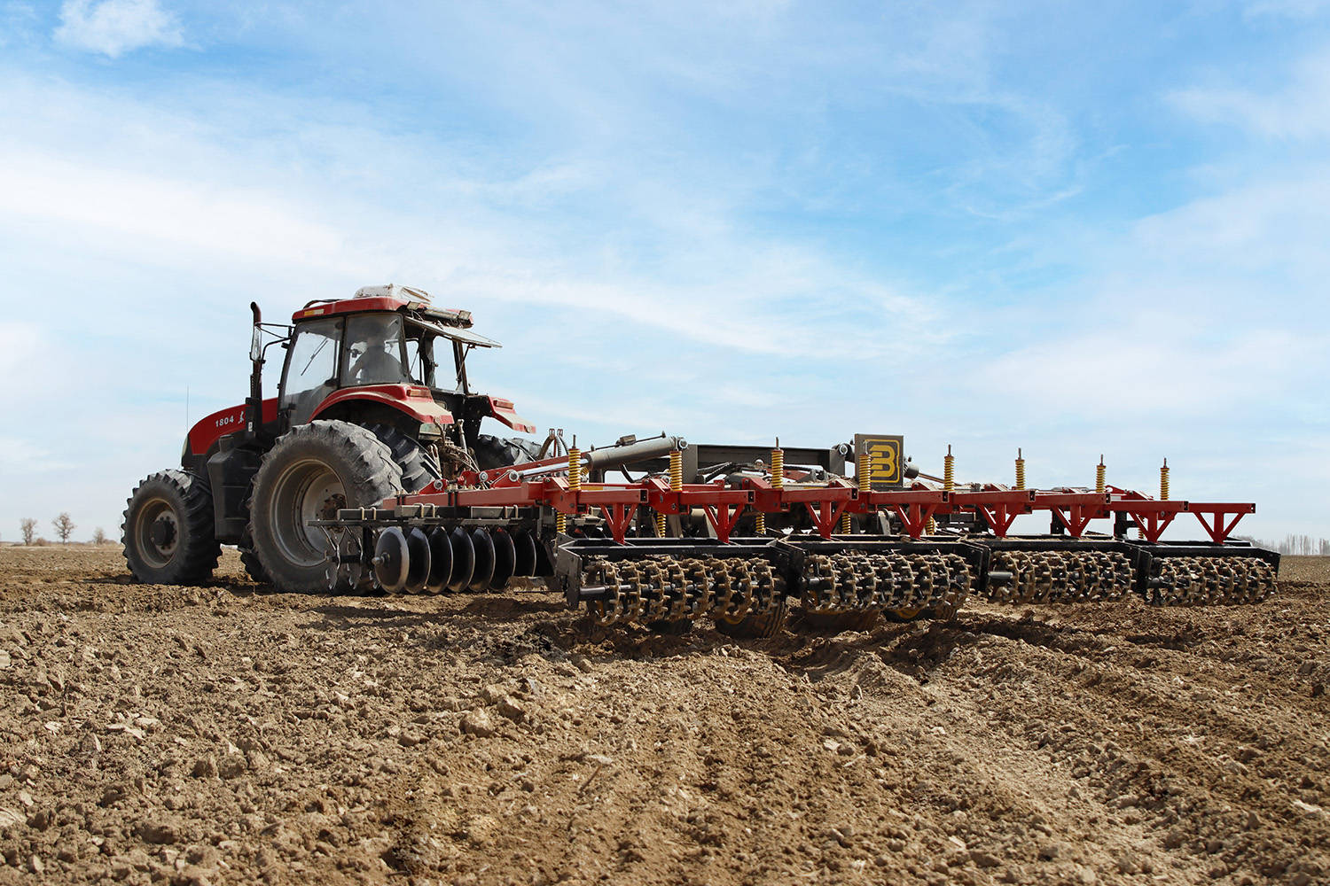 2022棉田整地作业已然收官怎样的联合整地机是你心中所属