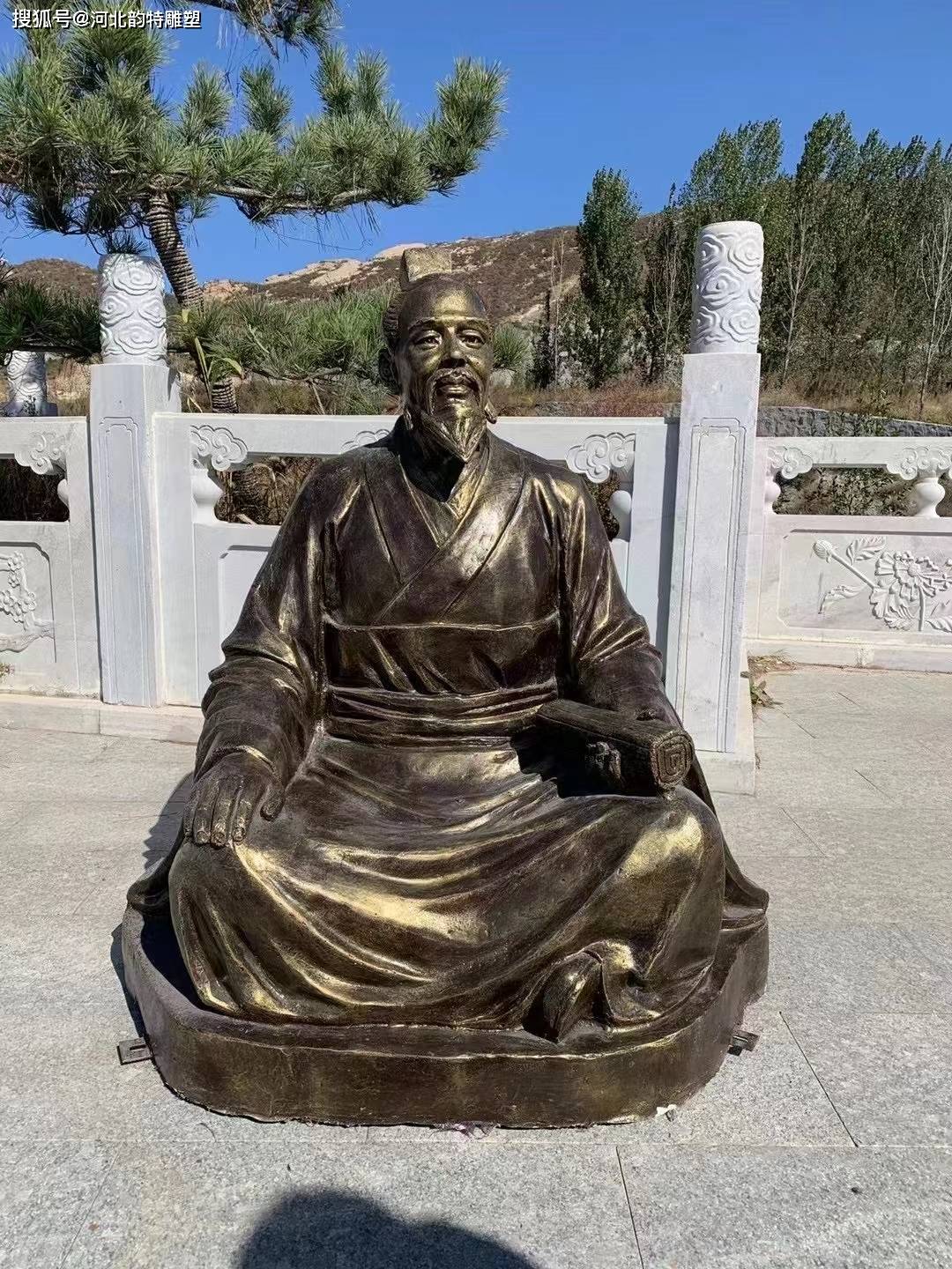 孔子讲学玻璃钢校园人物雕塑