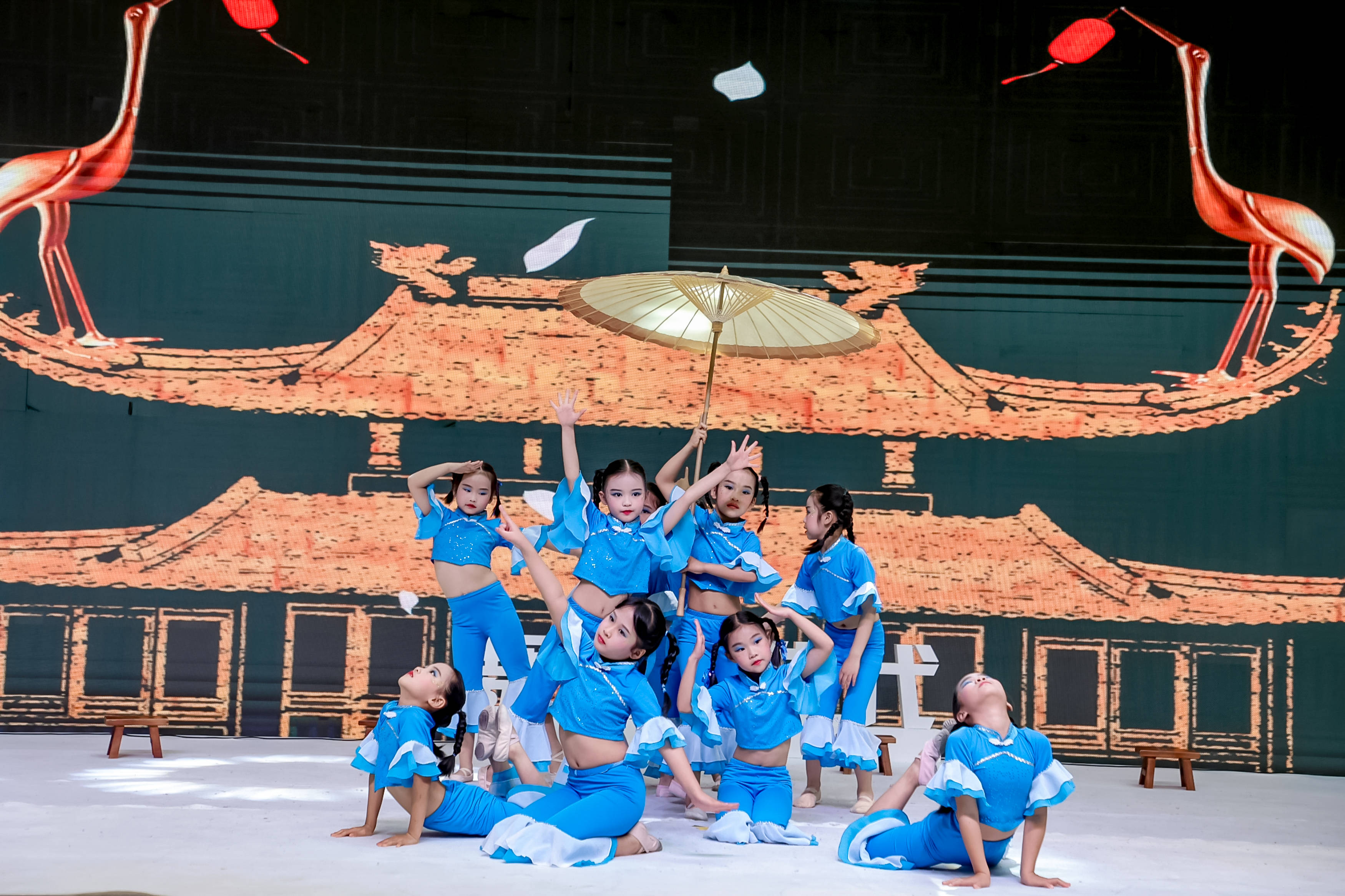 专访舞林新生代深圳明星舞蹈团弄堂记忆努力争取下一场胜利