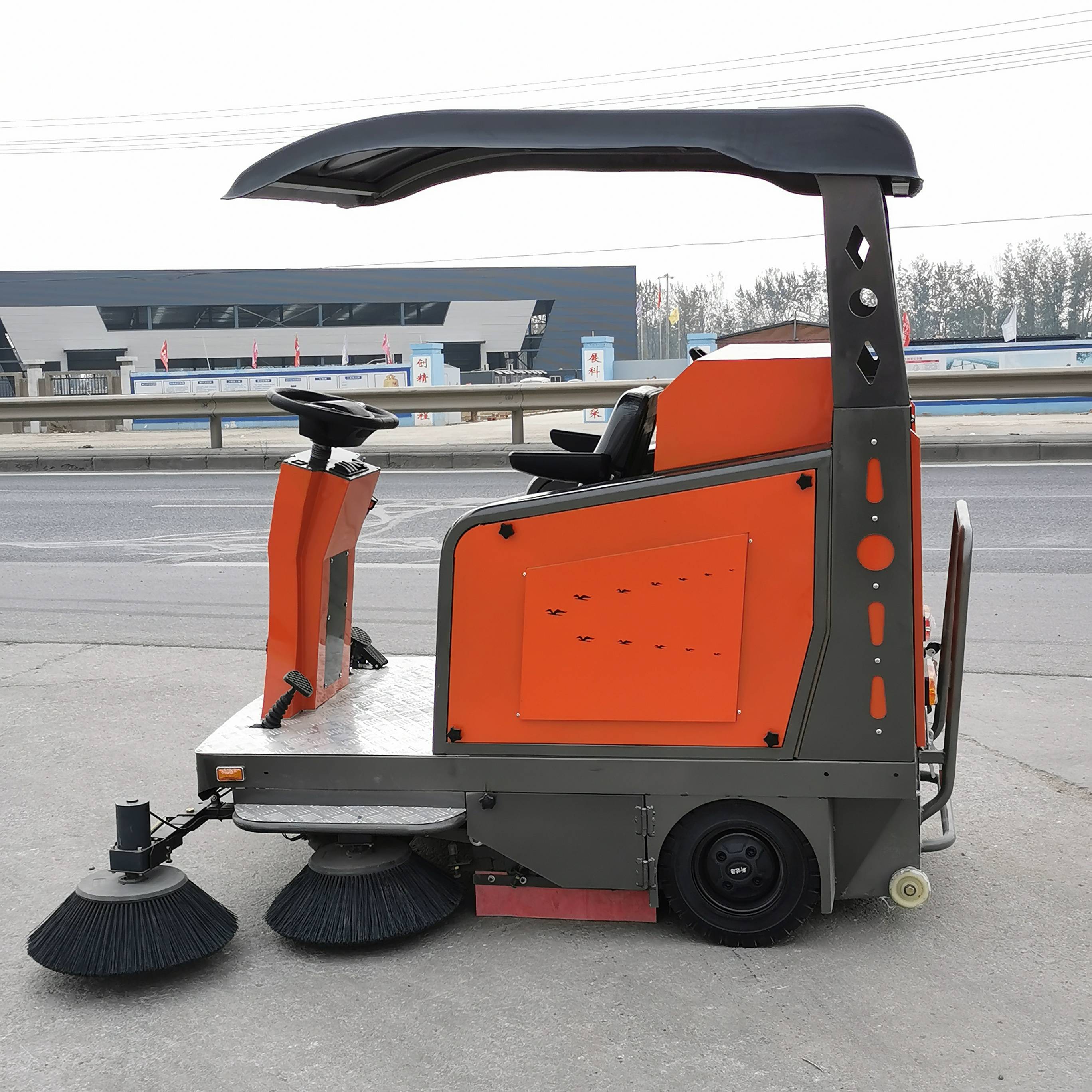 唐山小型扫地车是清洁设备中的一把好手