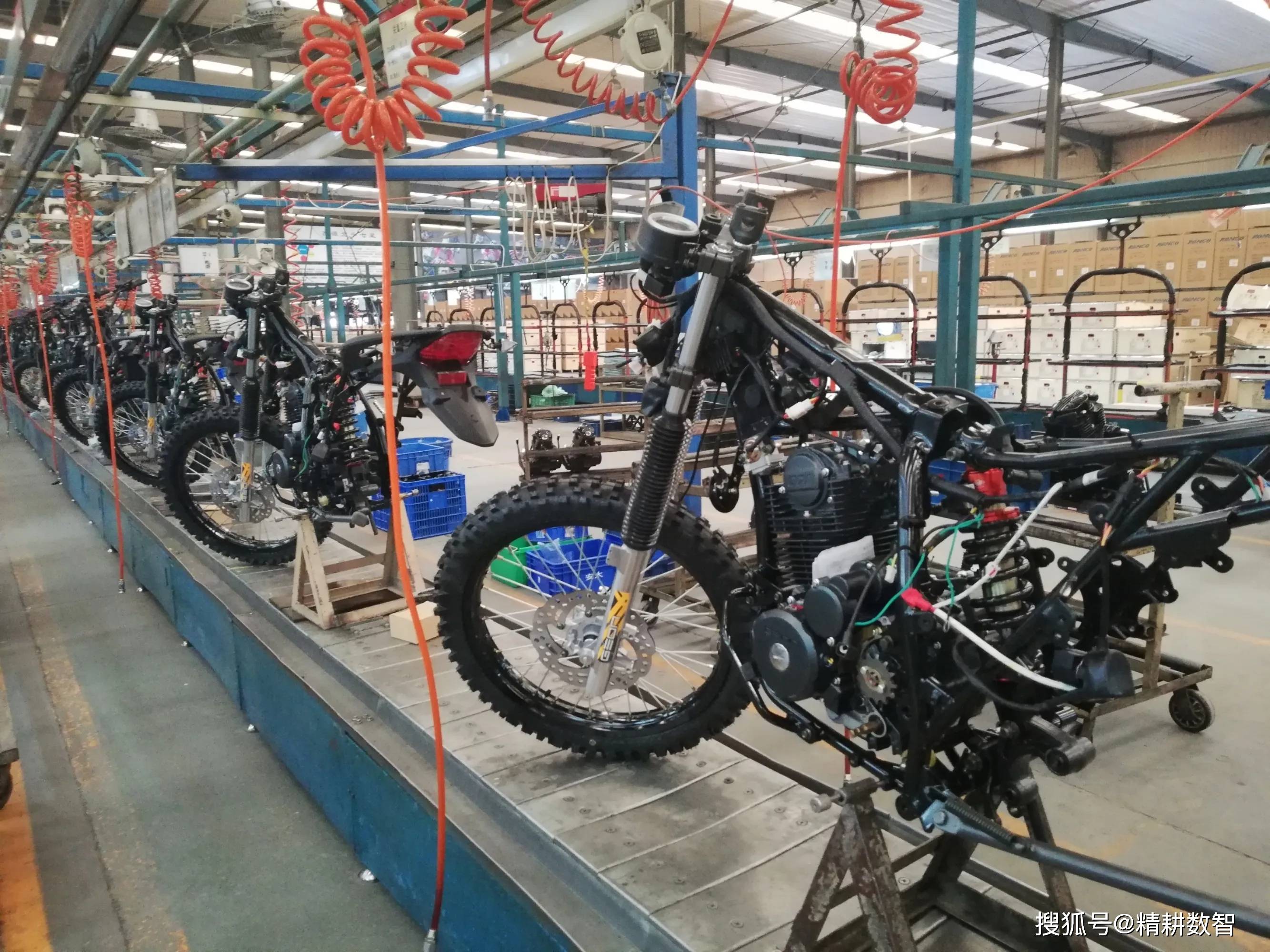 5月9日,重庆鑫源摩托车股份有限公司5g 工业互联网项目启动会,在重庆