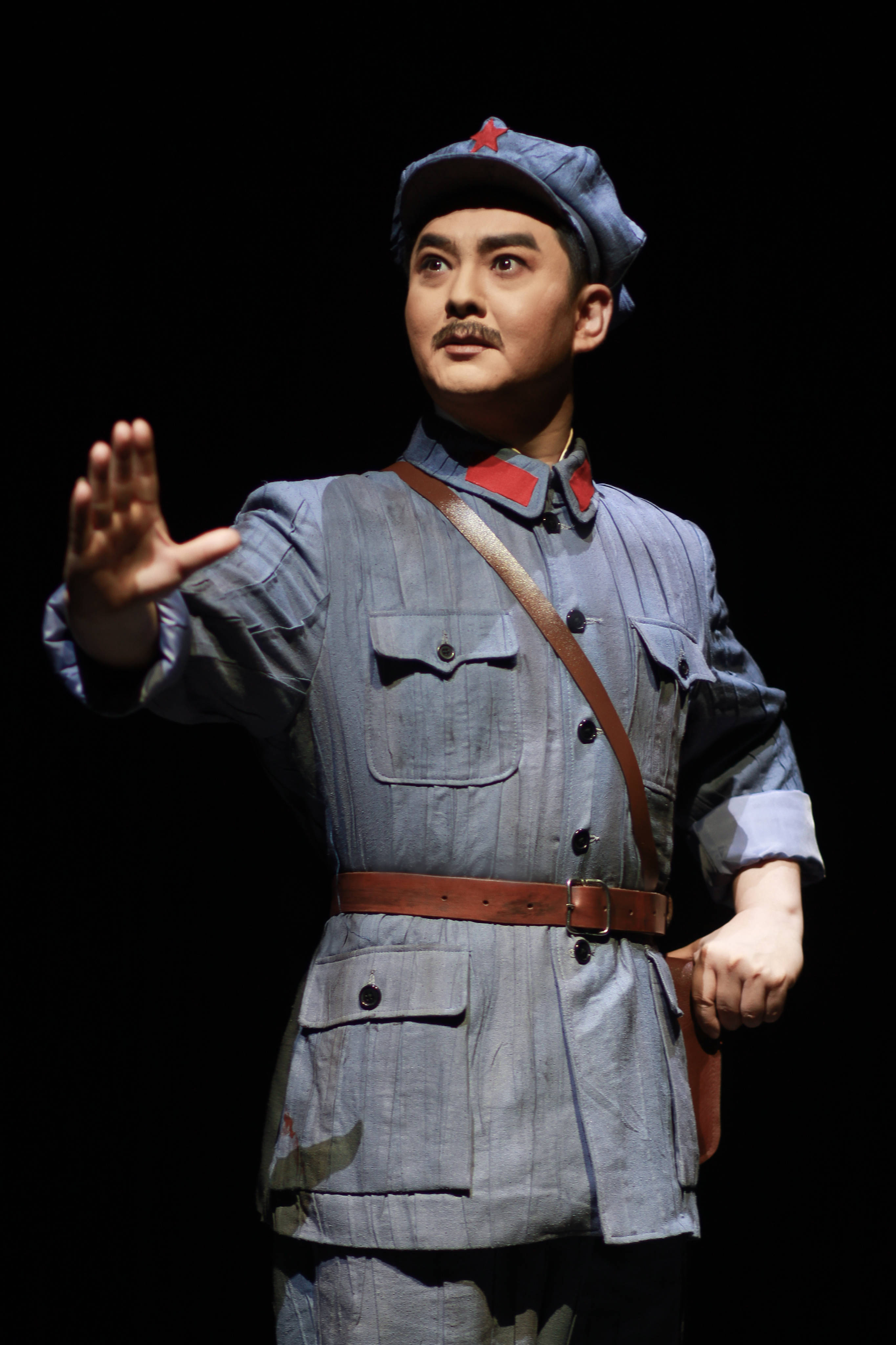 艺术为了和平国际和平艺术家推选人物杨少彭