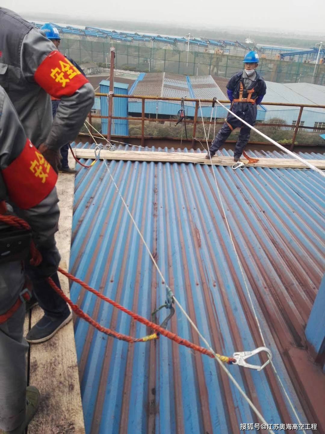 厂房彩钢瓦喷漆的方法