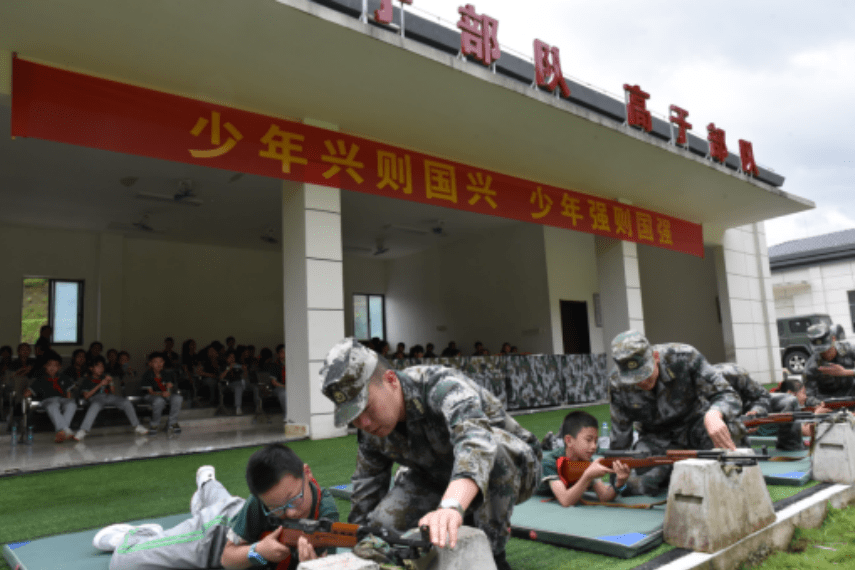 陶染童心的国防教育课
