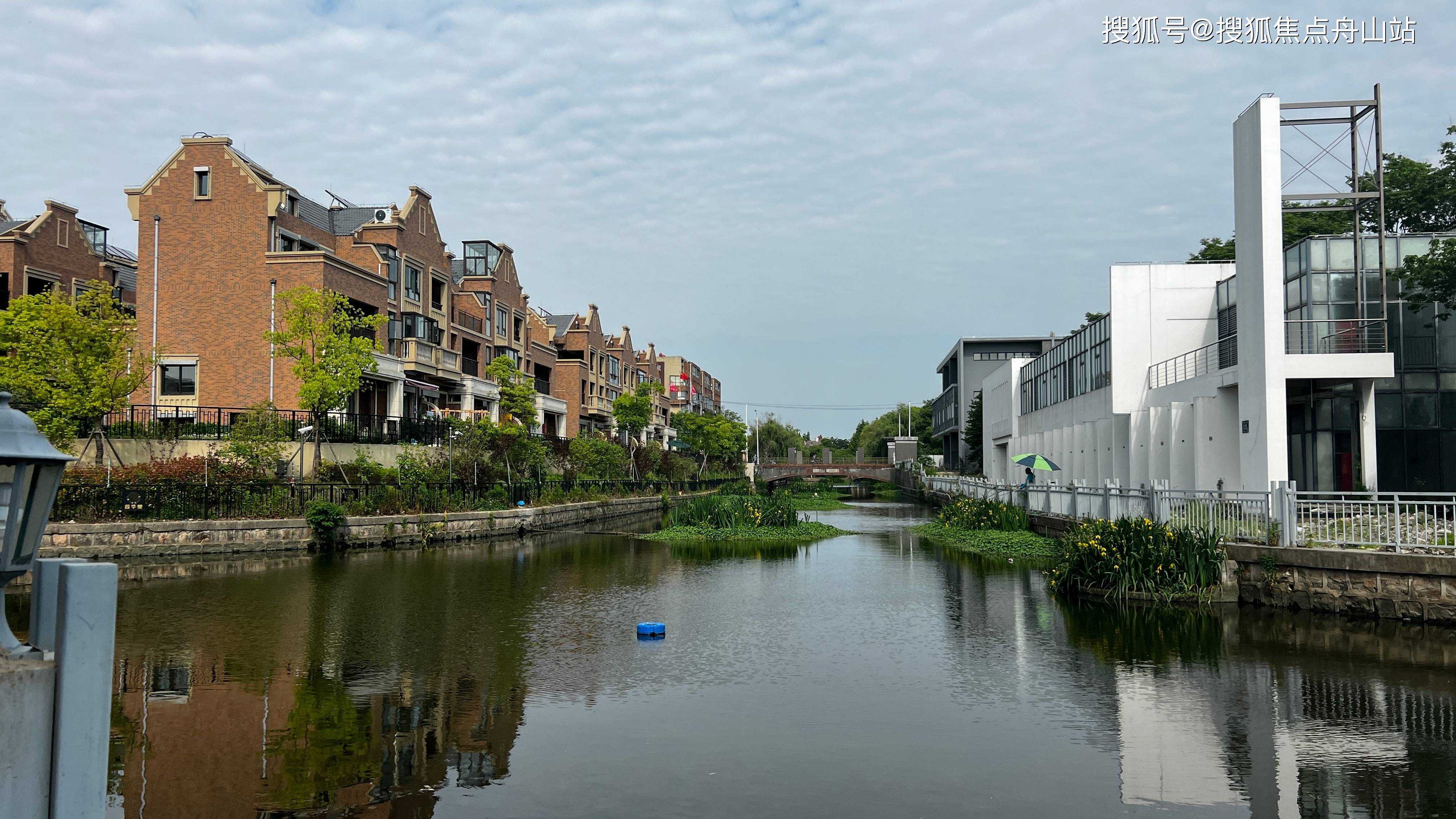 头条昆山花桥绿地21城滨水小镇售楼处电话售楼处地址