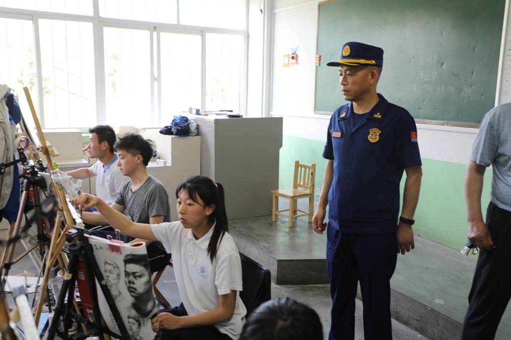 關愛特殊兒童助力愛心成長麥積消防走進天水市特殊教育學校開展慰問