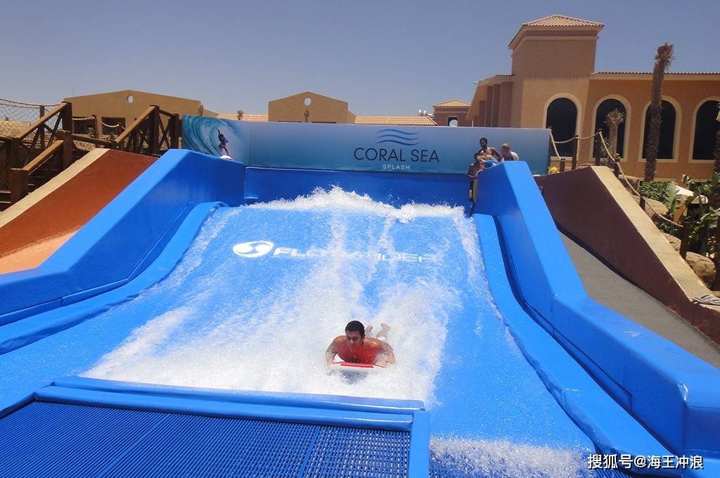 水上休闲运动新选择来极酷体验室内冲浪吧