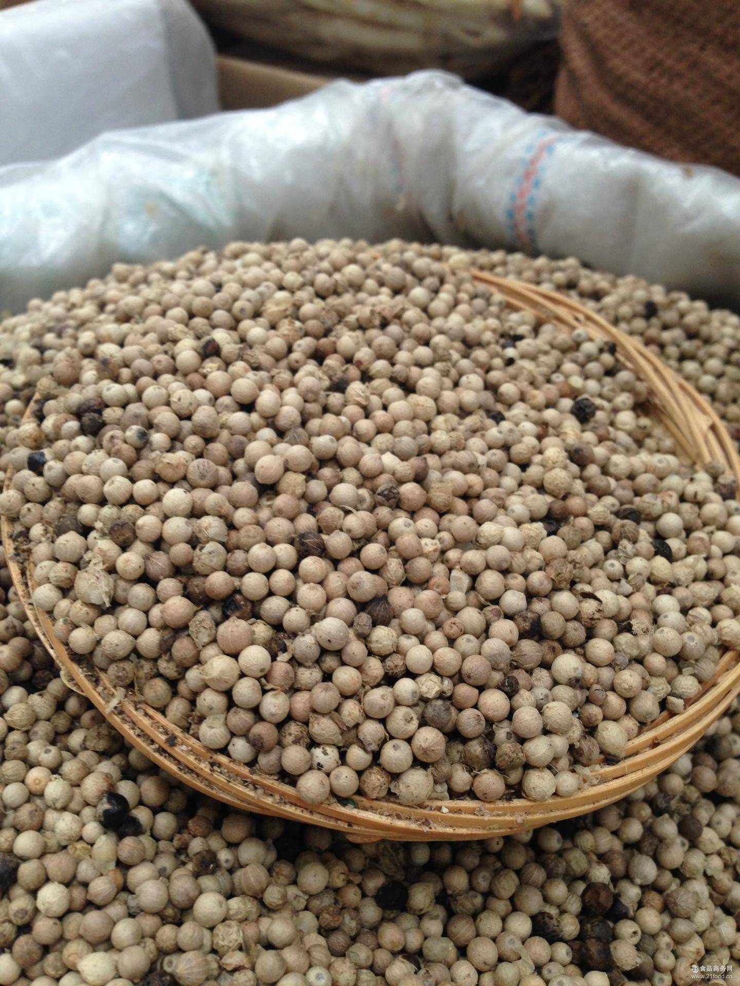 进口食品收货人备案进口胡椒境外发货人应该提供文件:1.原产地证2.