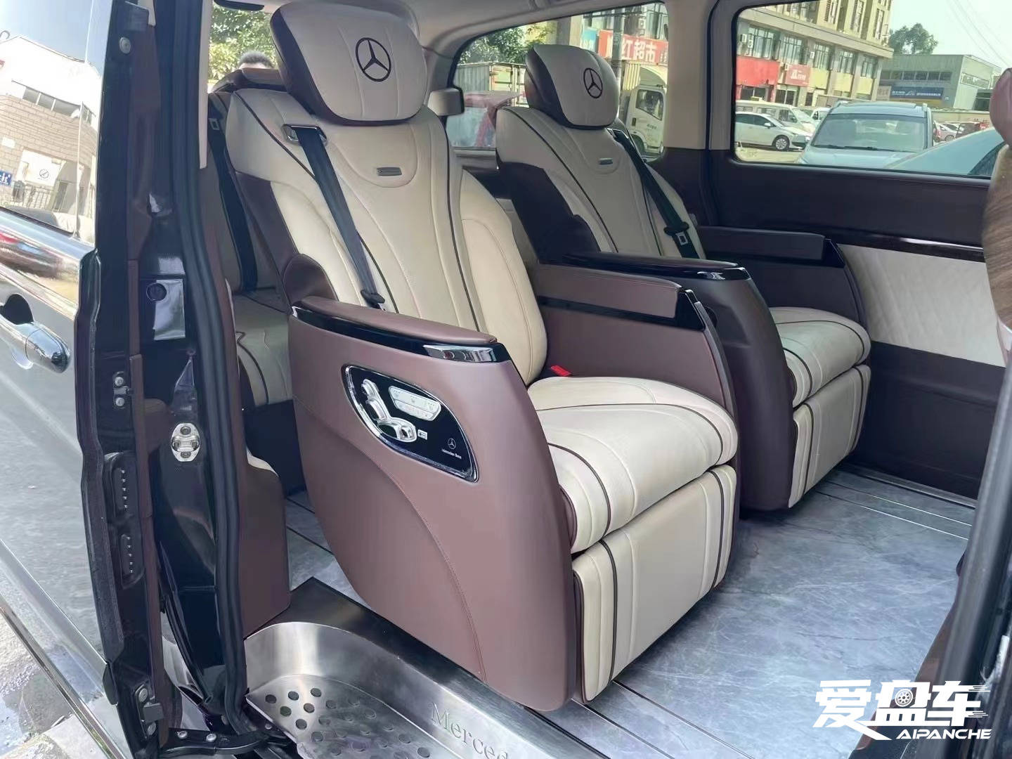 奔驰唯雅诺改装翻新之后效果是什么样子的?爱盘车定制改装邀你来品鉴_搜狐汽车_搜狐网