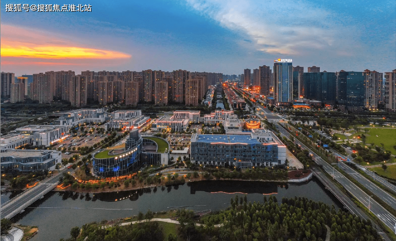 無縫接軌全球時區海:快速通達上海洋山深水港,寧波舟山港兩大國際港