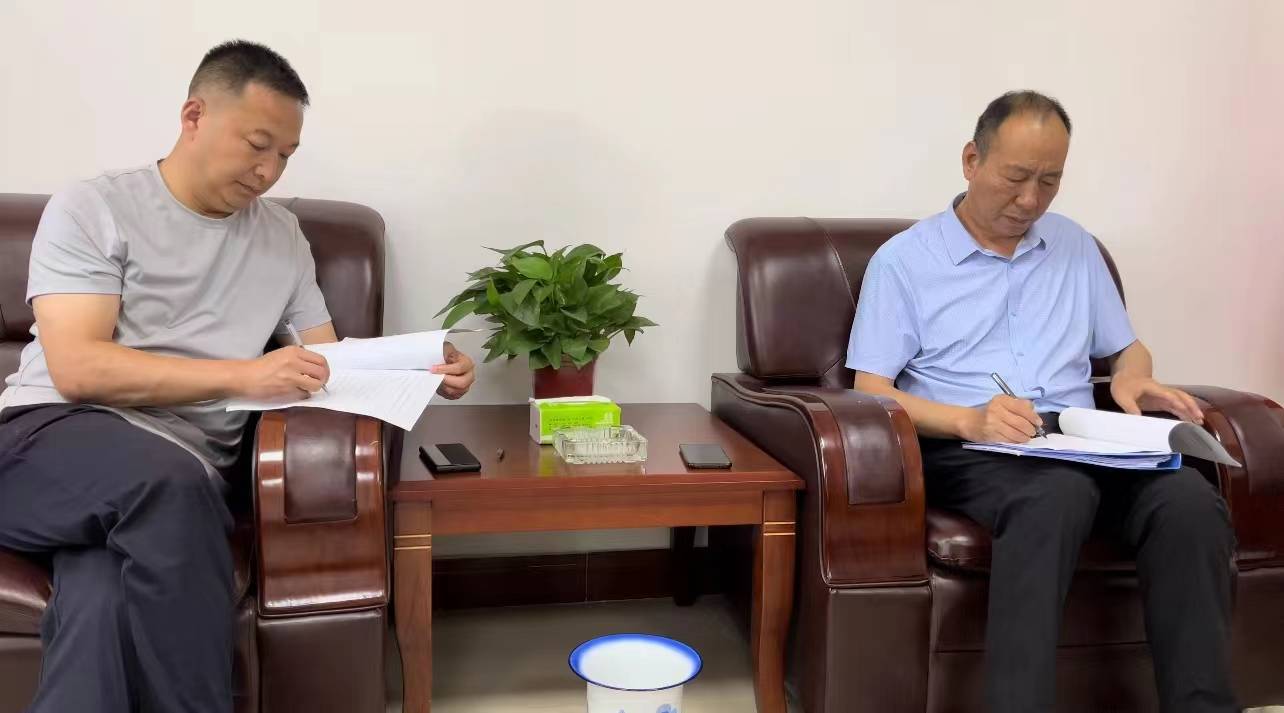 郑涛副县长指出,南召县山多丘陵多,有8万亩水落地,40万亩一季地,如果