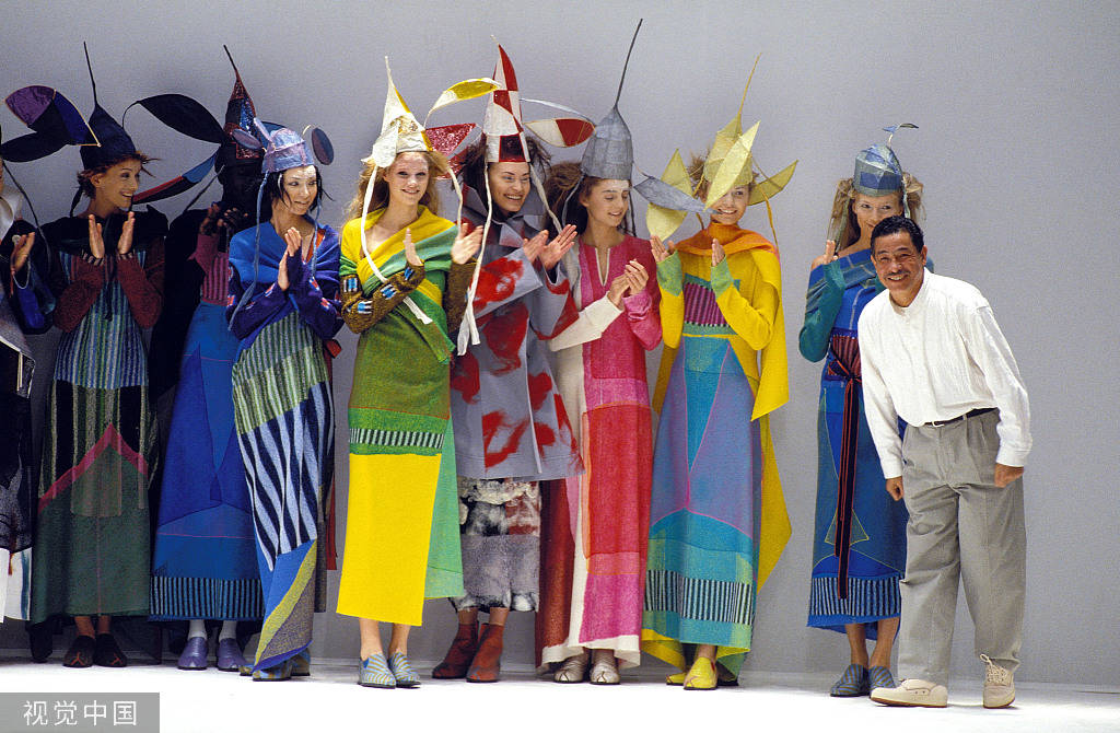 日本设计师三宅一生去世 历届秀场优秀作品回顾-搜狐大视野-搜狐新闻