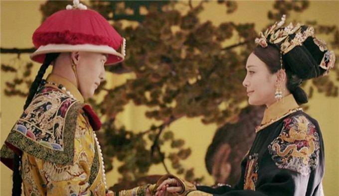 仅两岁就因出痘夭折了,谥悼敏皇子,随葬于朱华山端慧皇太子园寝