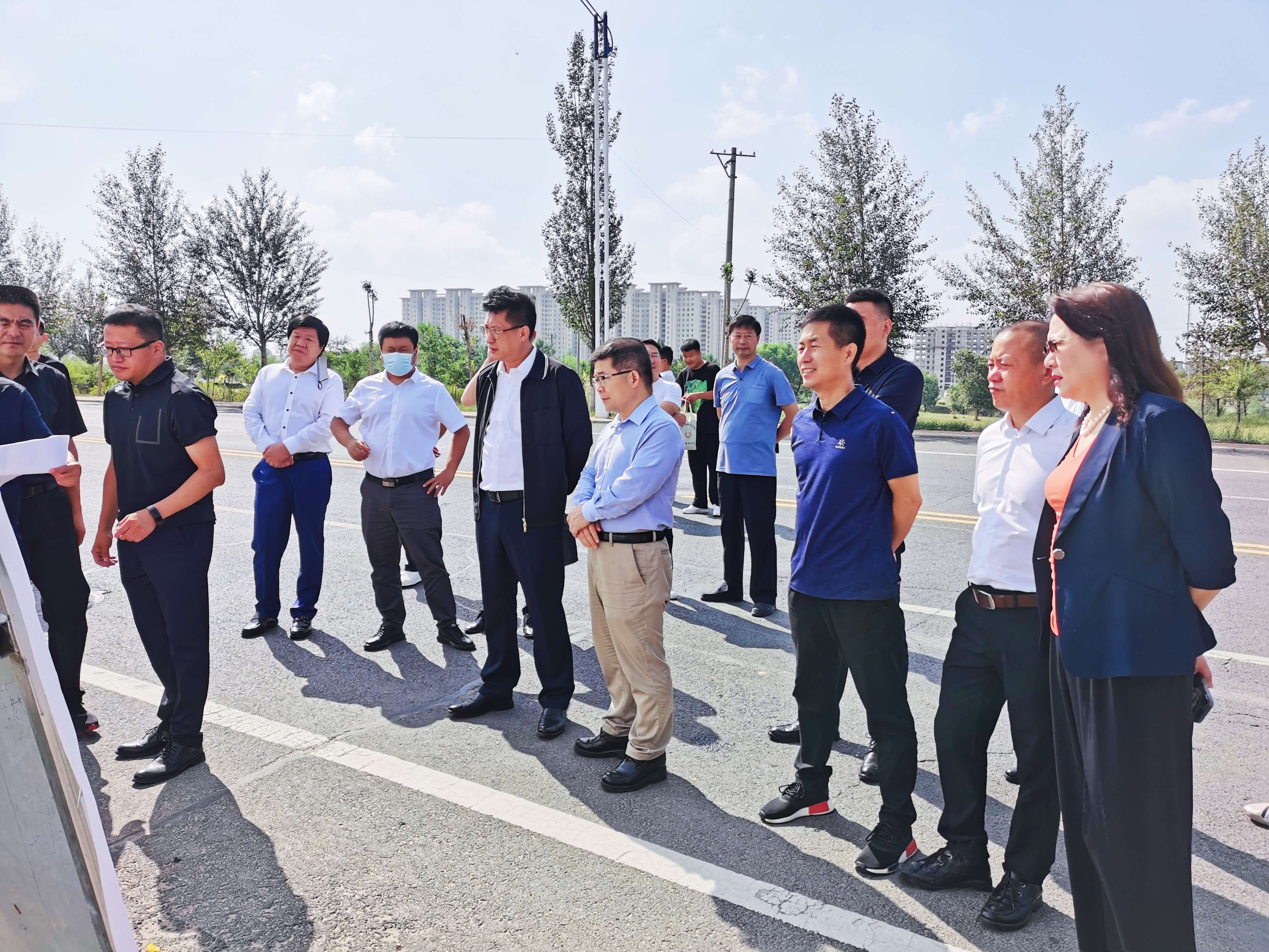 网库集团董事长王海波,北京河北企业商会会长陈三国,中国投资建设集团