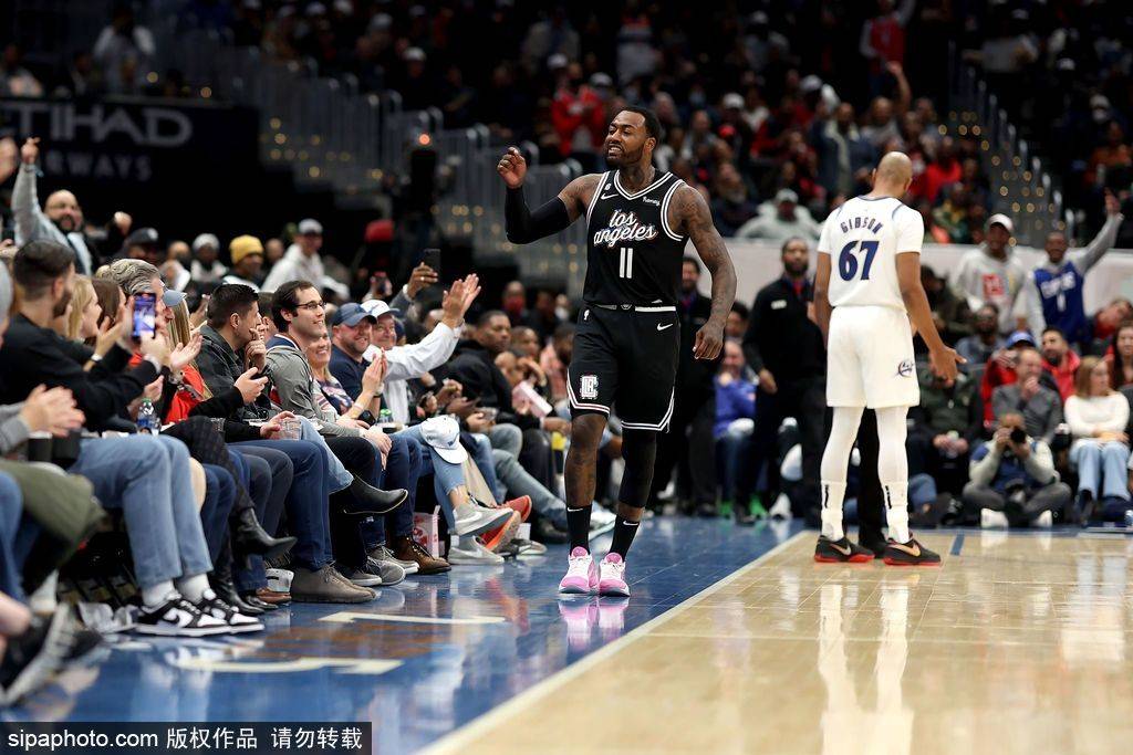 快船主场险胜挺进西部前四