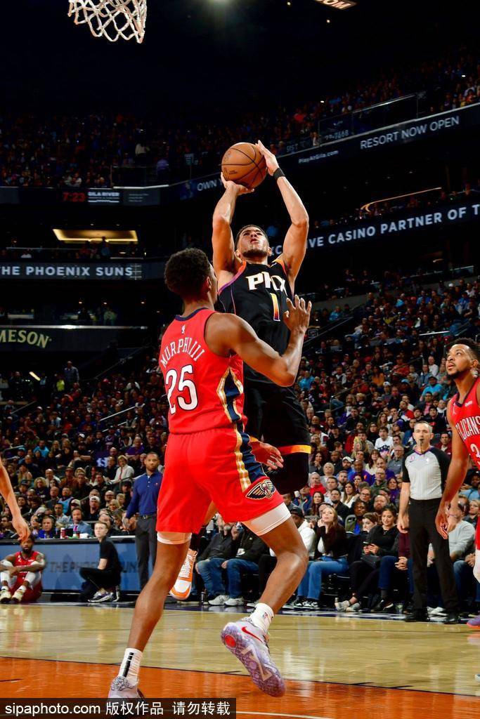 布克转会风波再起波澜篮网成潜在下家引联盟震动