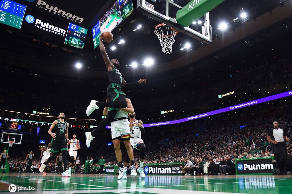 塔图姆率凯尔特人冲击总冠军展现领袖气质与全面技术