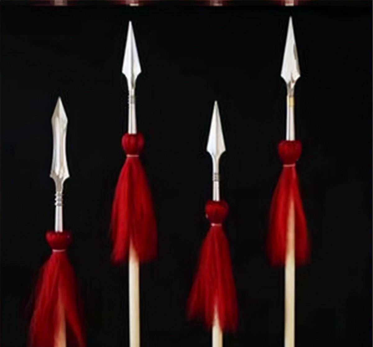 在战火频起的冷兵器时代,一身超凡的武艺是男子安身立命保家卫国的