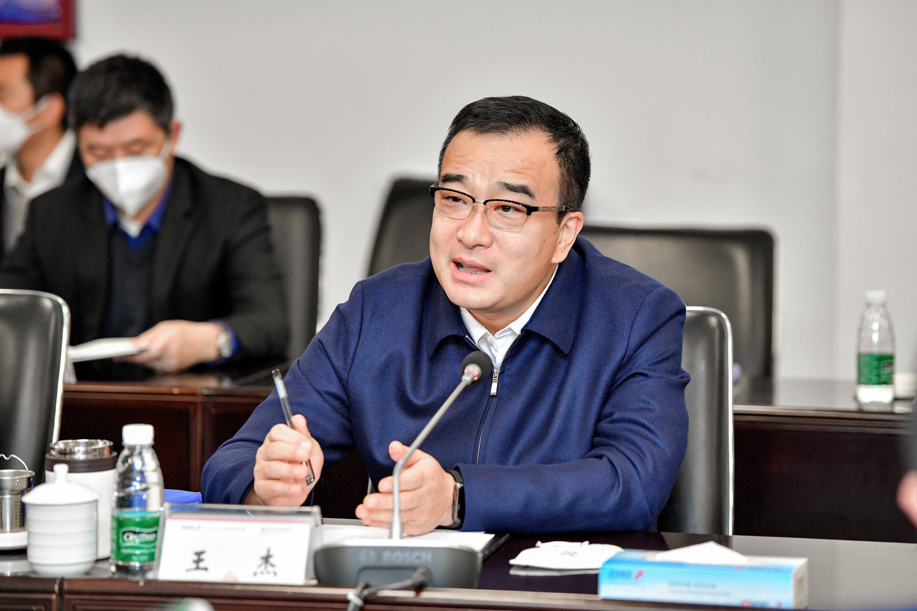 深航携手华为云,共建数字化智慧民航标杆