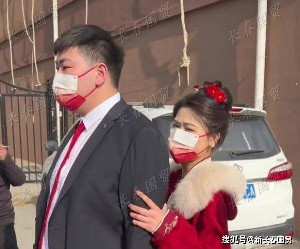 墨之文儿子墨小伟低调迎娶陈萌，婚礼现场独家曝光，仅邀请曲系亲属参与