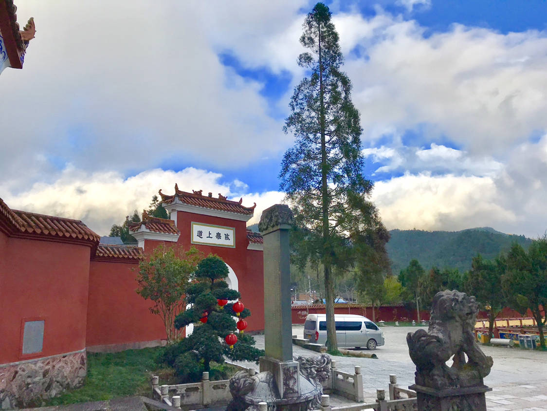 闽侯雪峰崇圣禅寺（七绝）