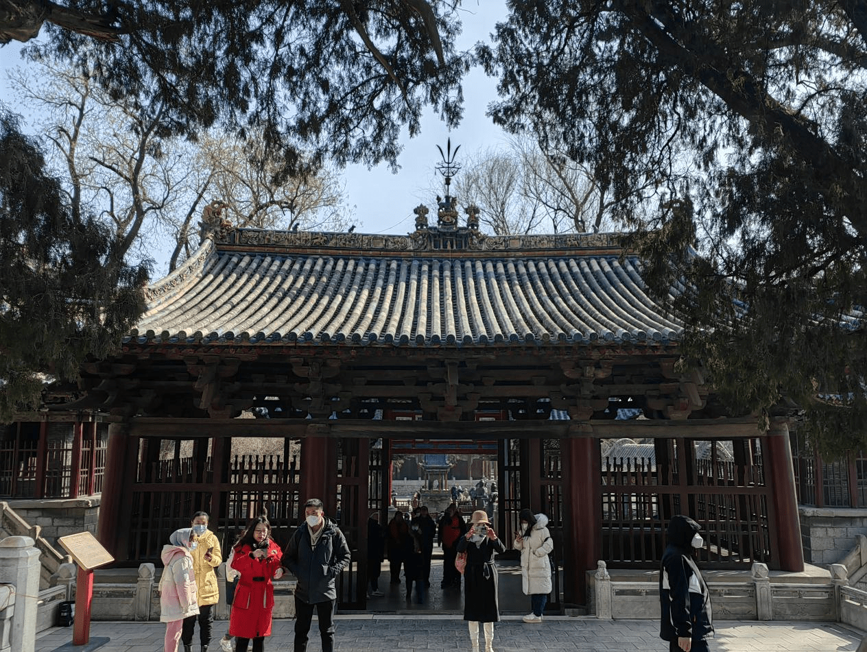 图为晋祠献殿旧址图为晋祠圣母殿