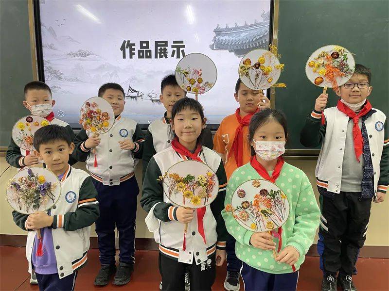 青岛同安路小学组织”劳动教育“开学第一课 (图7)
