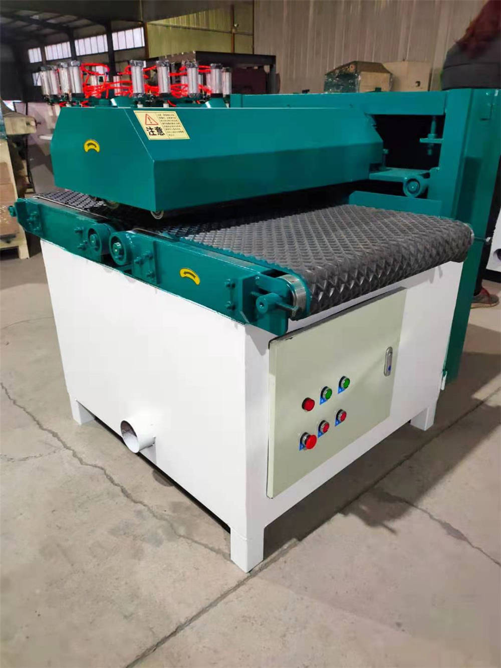 重型方木多片锯 板材重型多片锯用来做什么_木材_自动_加工