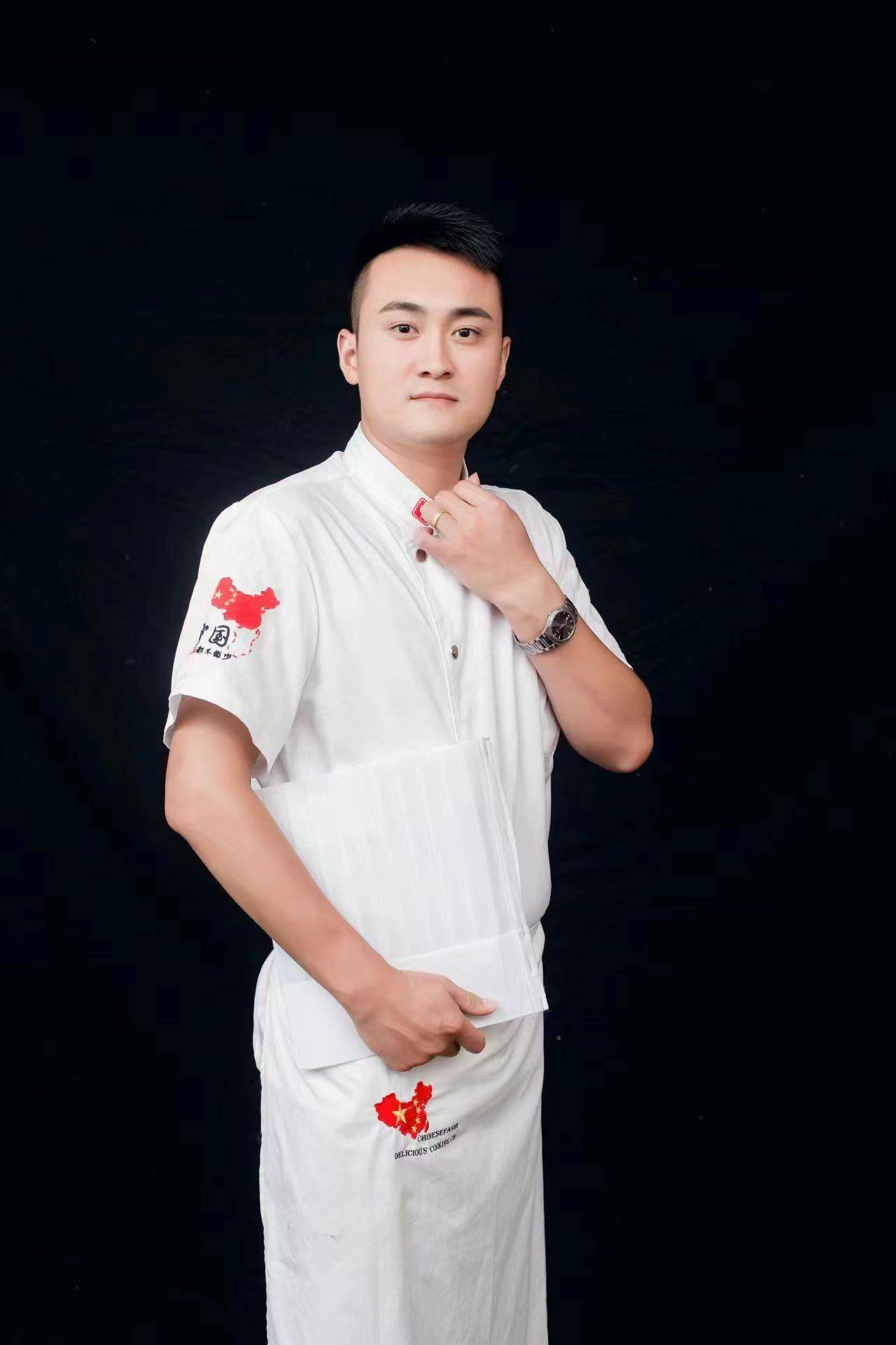 中国烹饪大师崔磊