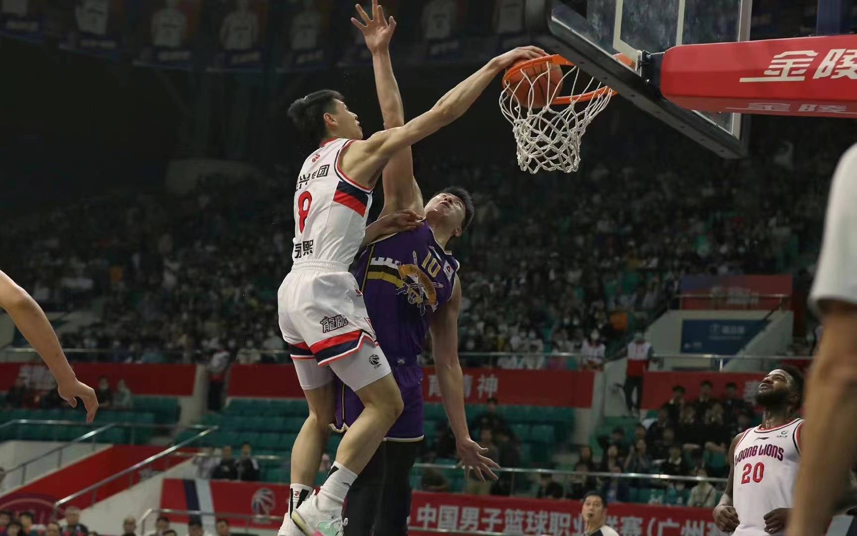 崔永熙劈扣邹雨宸,让人想起徐咏,小伙上限究竟在哪里?_比赛_前往_实力