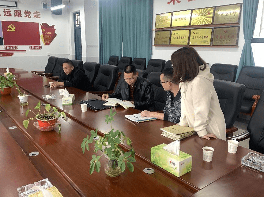 湖南:衡阳县台源镇学区领导到台源镇芙蓉学校调研指导教学工作_教育