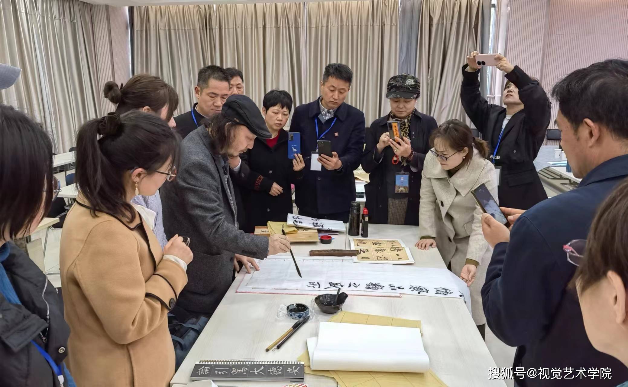 南京艺术学院2023社会艺术水平考级书法师资研修班在无锡举行_汉字