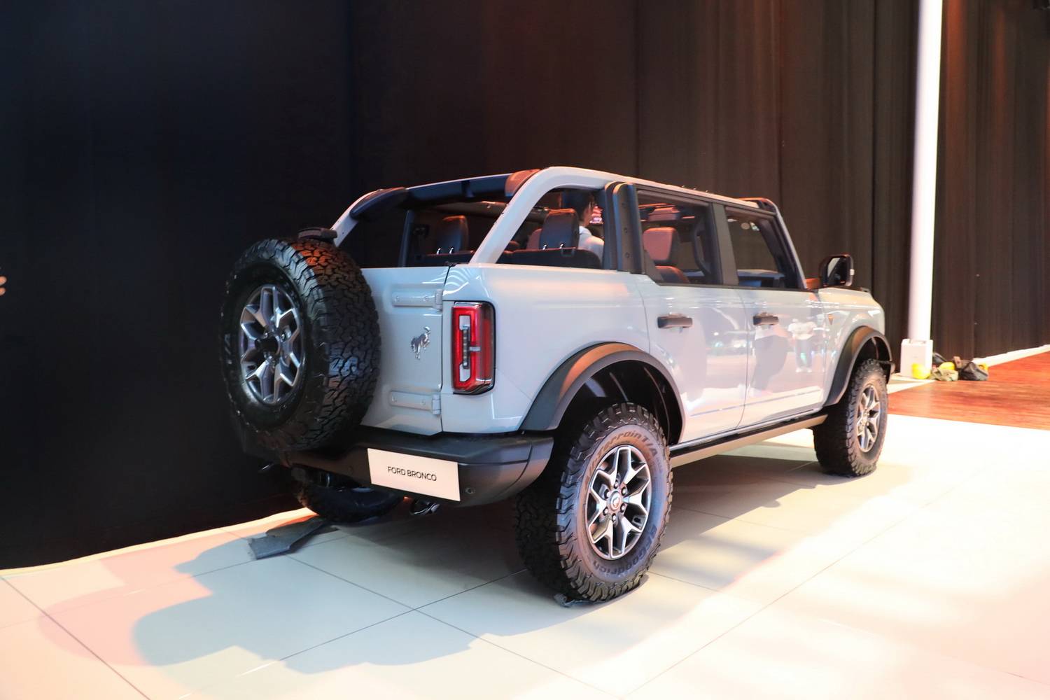 2023上海车展:福特bronco国内亮相_搜狐汽车_搜狐网