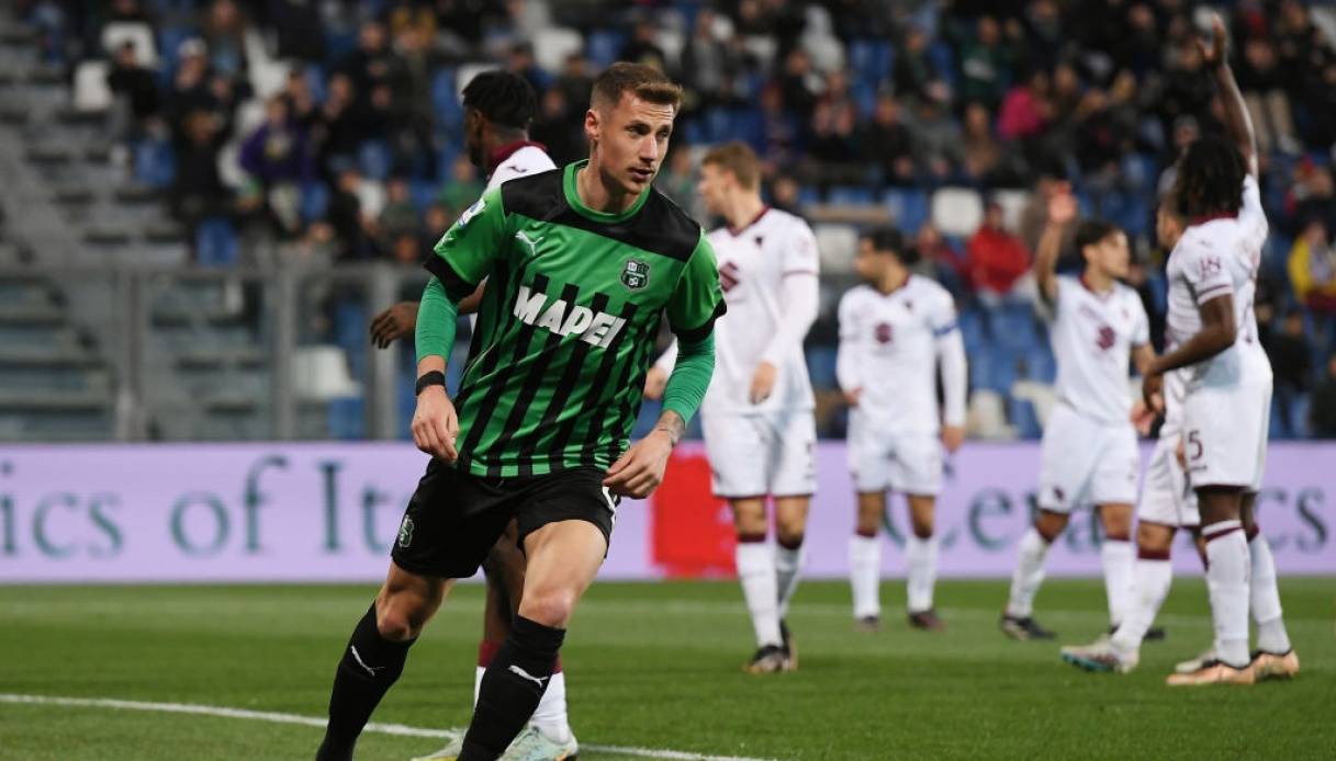 意媒: 拉齐奥有意引进萨索洛前锋皮纳蒙蒂_gazzeta_莫比莱_欧元