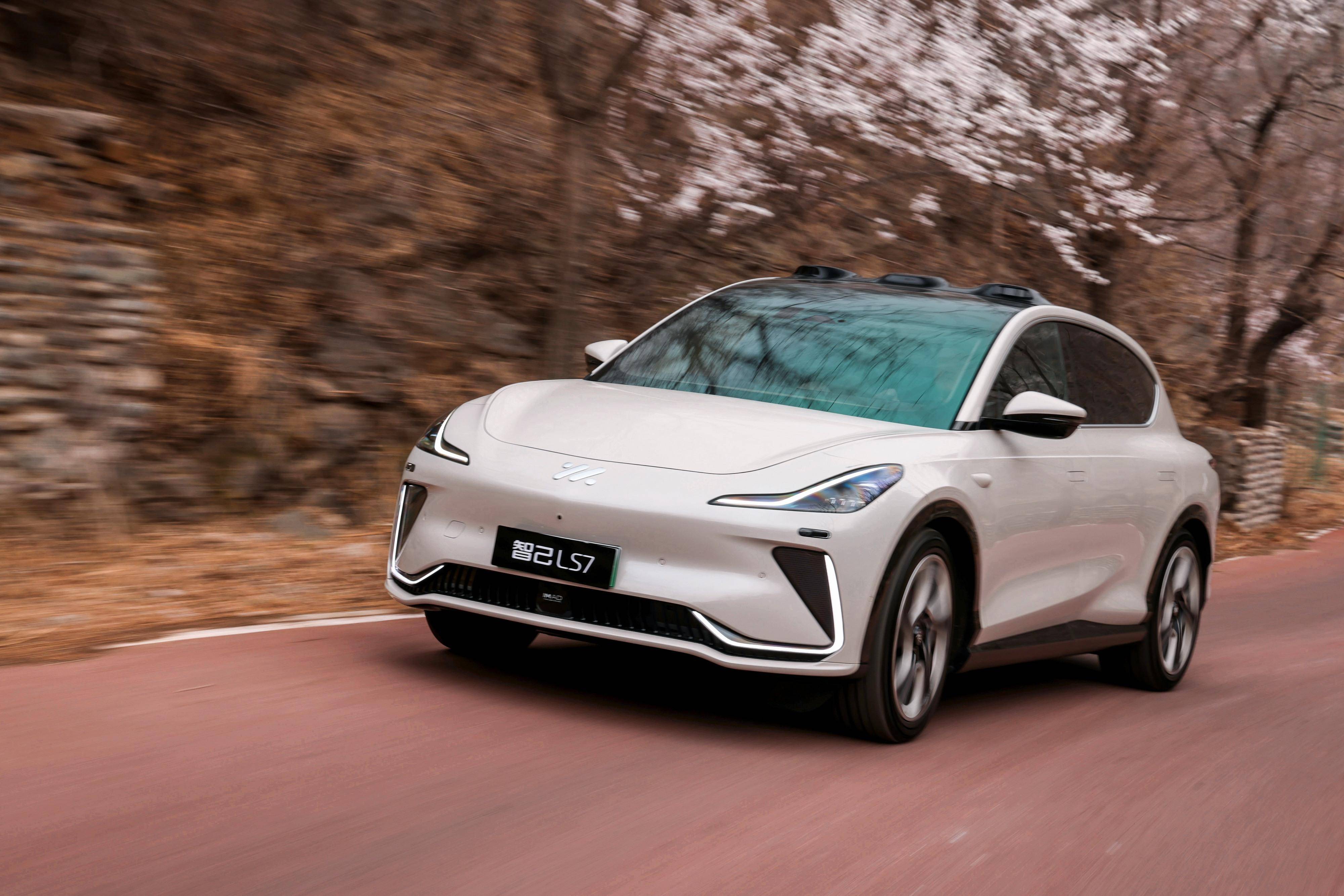 智己ls7 4月销售1,930台,问鼎中国品牌高端纯电suv销冠_搜狐汽车_搜狐