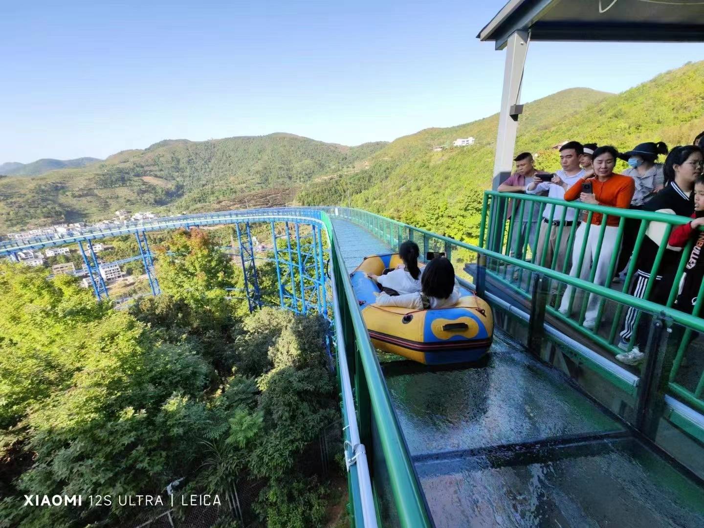 景区网红项目之路-金猴玻璃水滑道_旅游_游人_基本建设